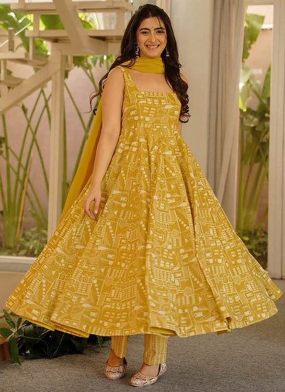 Vegaa Fashion Yellow Printed Muslin Salwar Suit