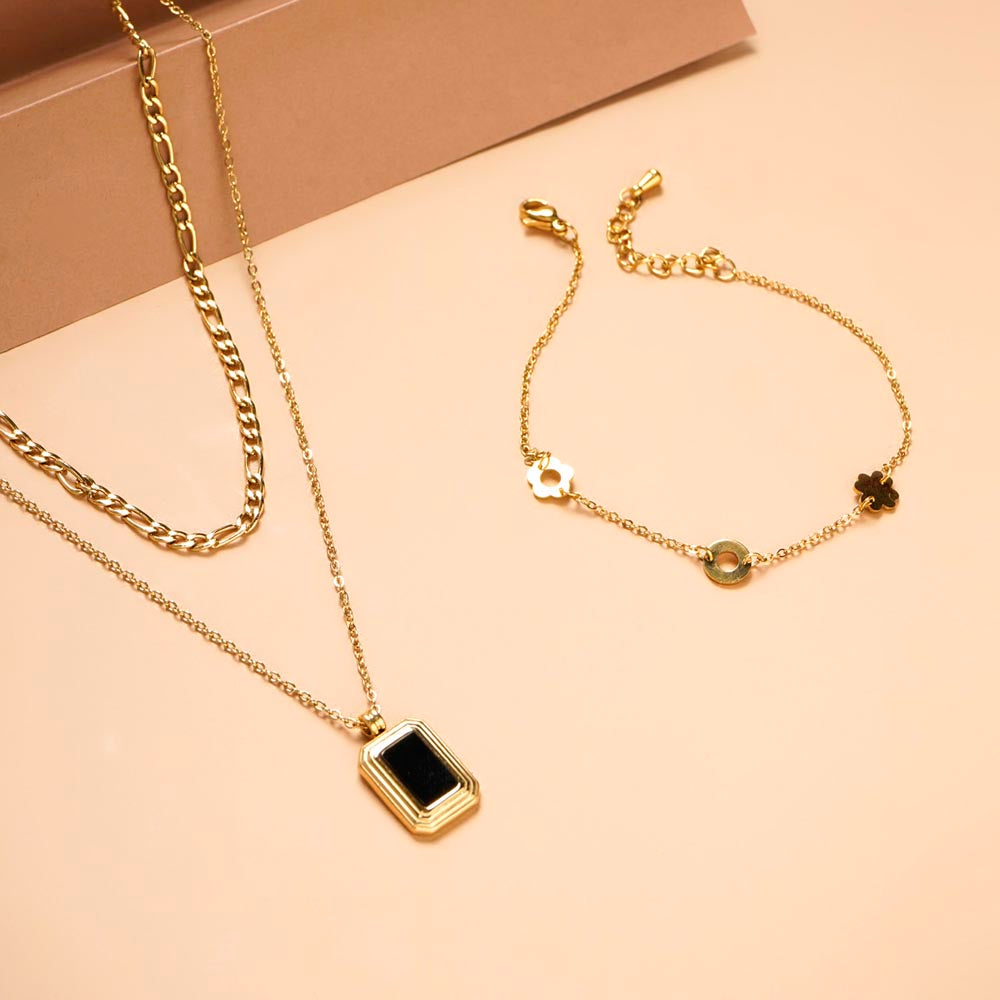 Onyx Blossom Signature Set