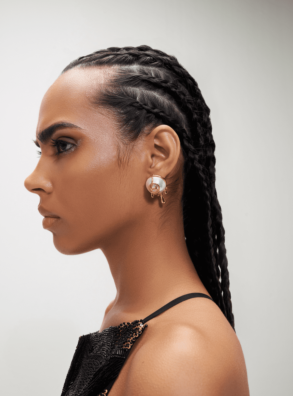 Drip OH Palescent Pearl Studs Earrings