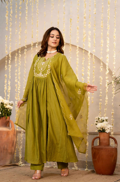 The52 Women's Beautiful Embroidery Work Chanderi Silk Fabric Flared Kurta Pant and Dupatta Set-Light Green