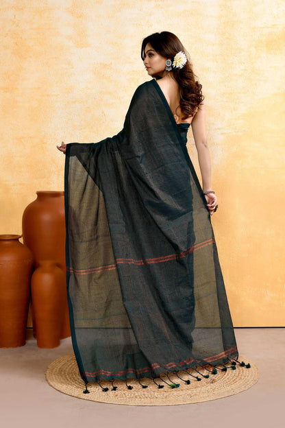 Piyari Fashion Women's Moss Green Embellished Cotton Blend Zari Check Handloom Saree