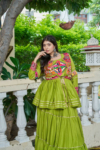 Teeya Creation Womens New Stylish Heavy Gamthi Work With Mirror Lace Work Green Gown Set