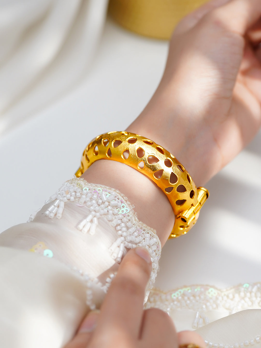 Golden Mirage Cutwork Statement Kada