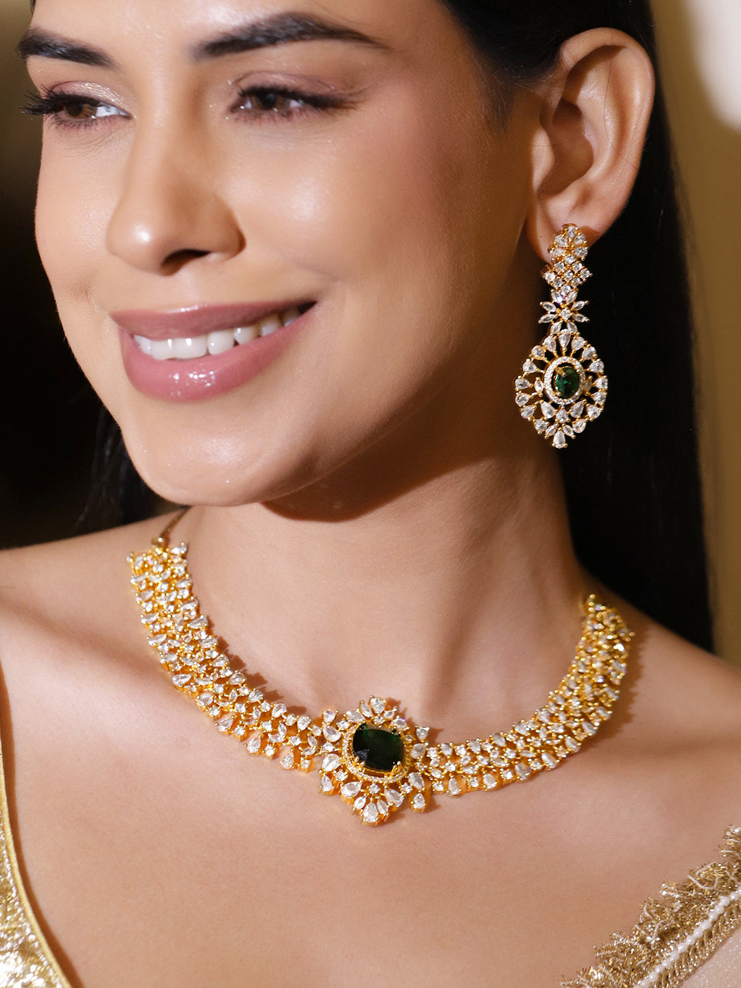 White Studded Emerald Gold Necklace Set