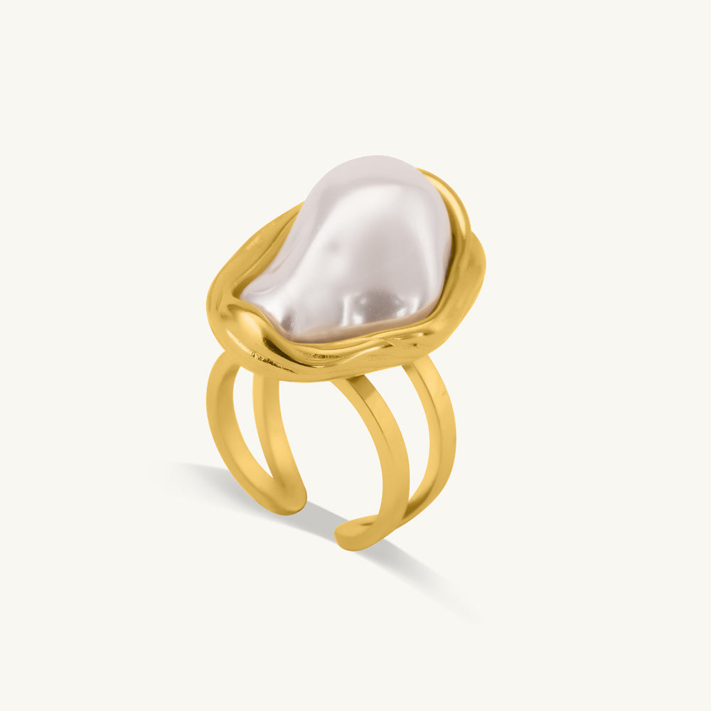 Sculpted Pearl Statement Ring