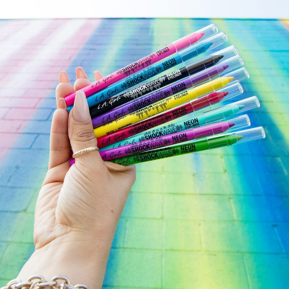 L.A Girl Shockwave Neon Eye Liner - Screamin Yellow