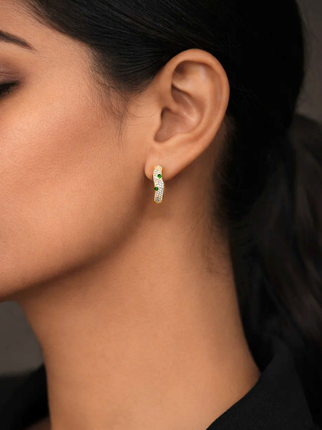 925 Fine Silver Crystal Emerald Accents Minimal Hoop