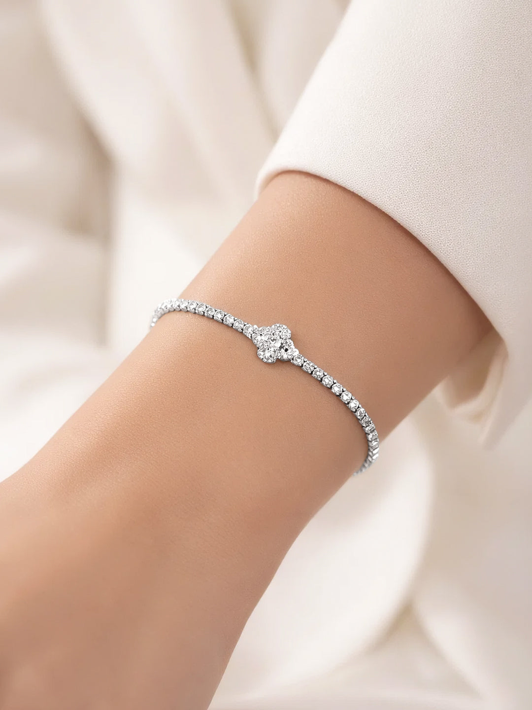 925 Fine Silver Diamond Clover Spark Bracelet