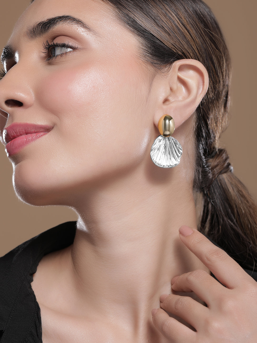 Shell Motif White & Gold Stud Earrings