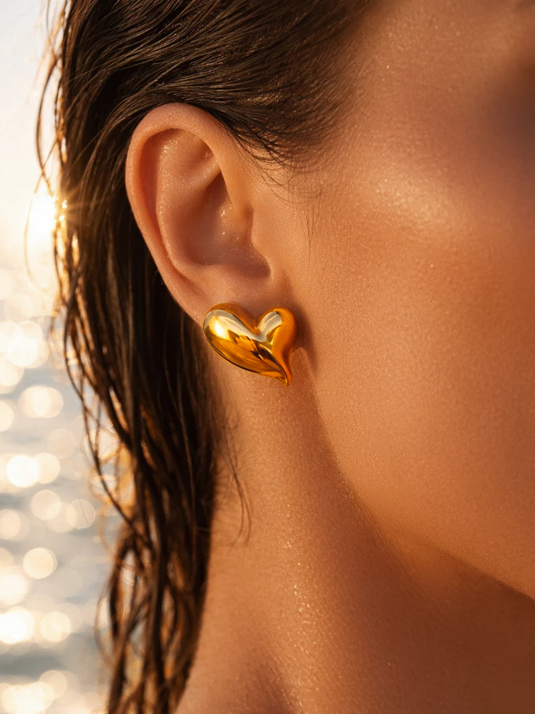 Demifine 18K Gold Plated Stainless steel Solid Heart Stud Earrings