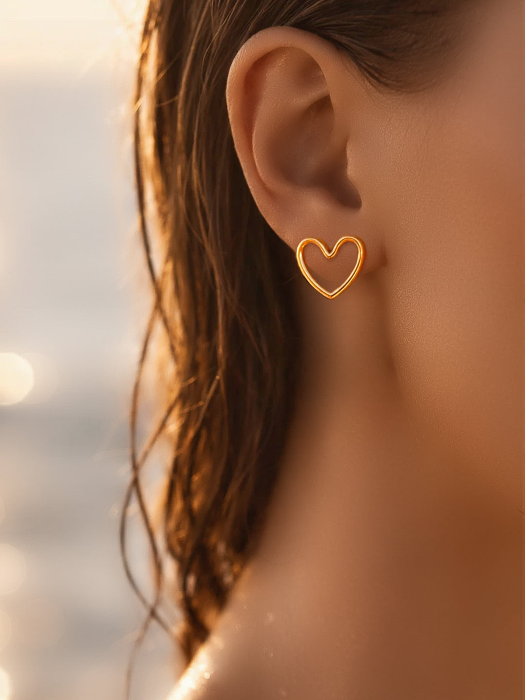 Demifine 18K Gold Plated Stainless steel Halo Heart Stud Earrings