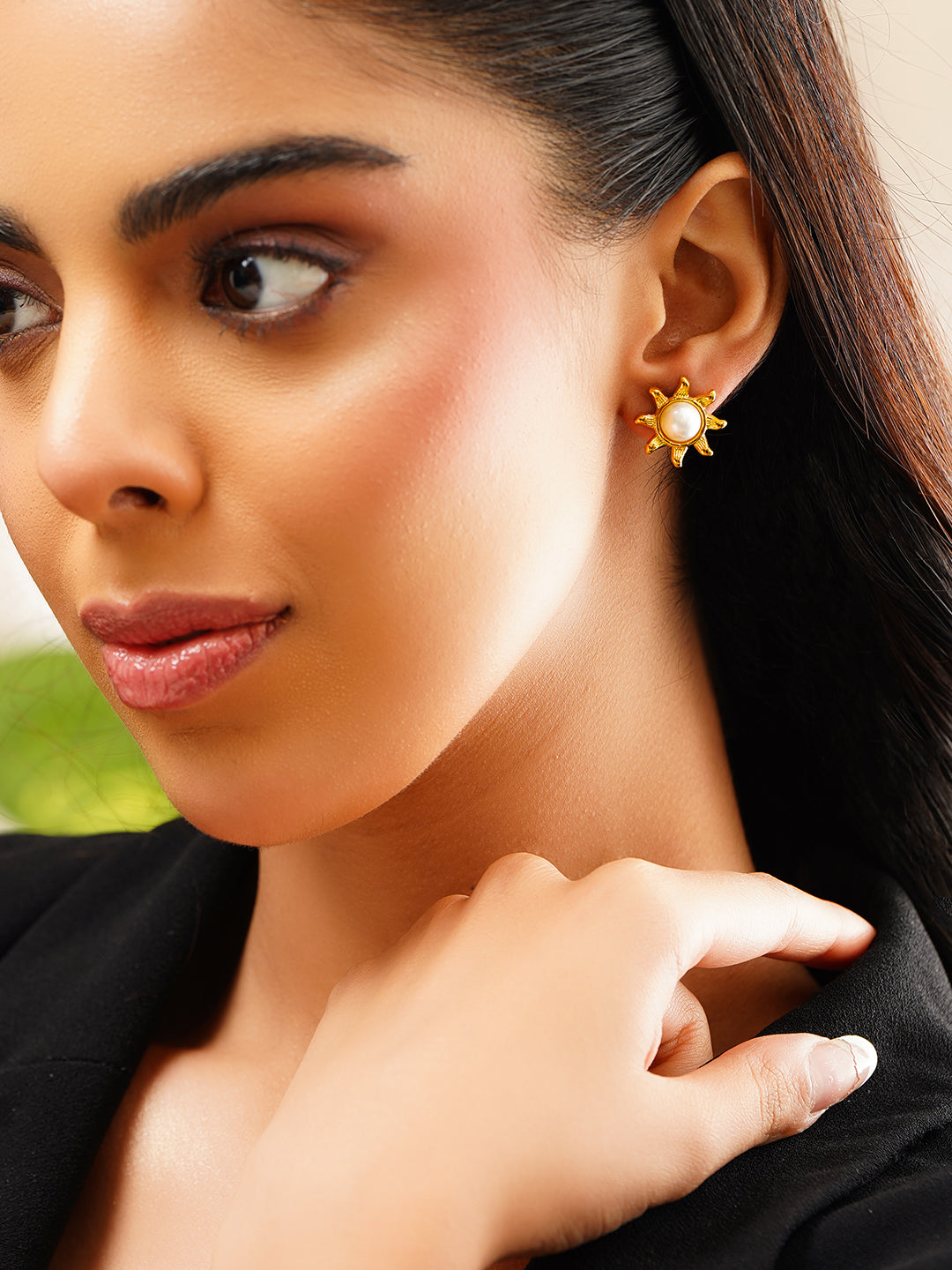 Demifine 18K Gold Plated Stainless Steel Pearl Sunburst Stud Earrings