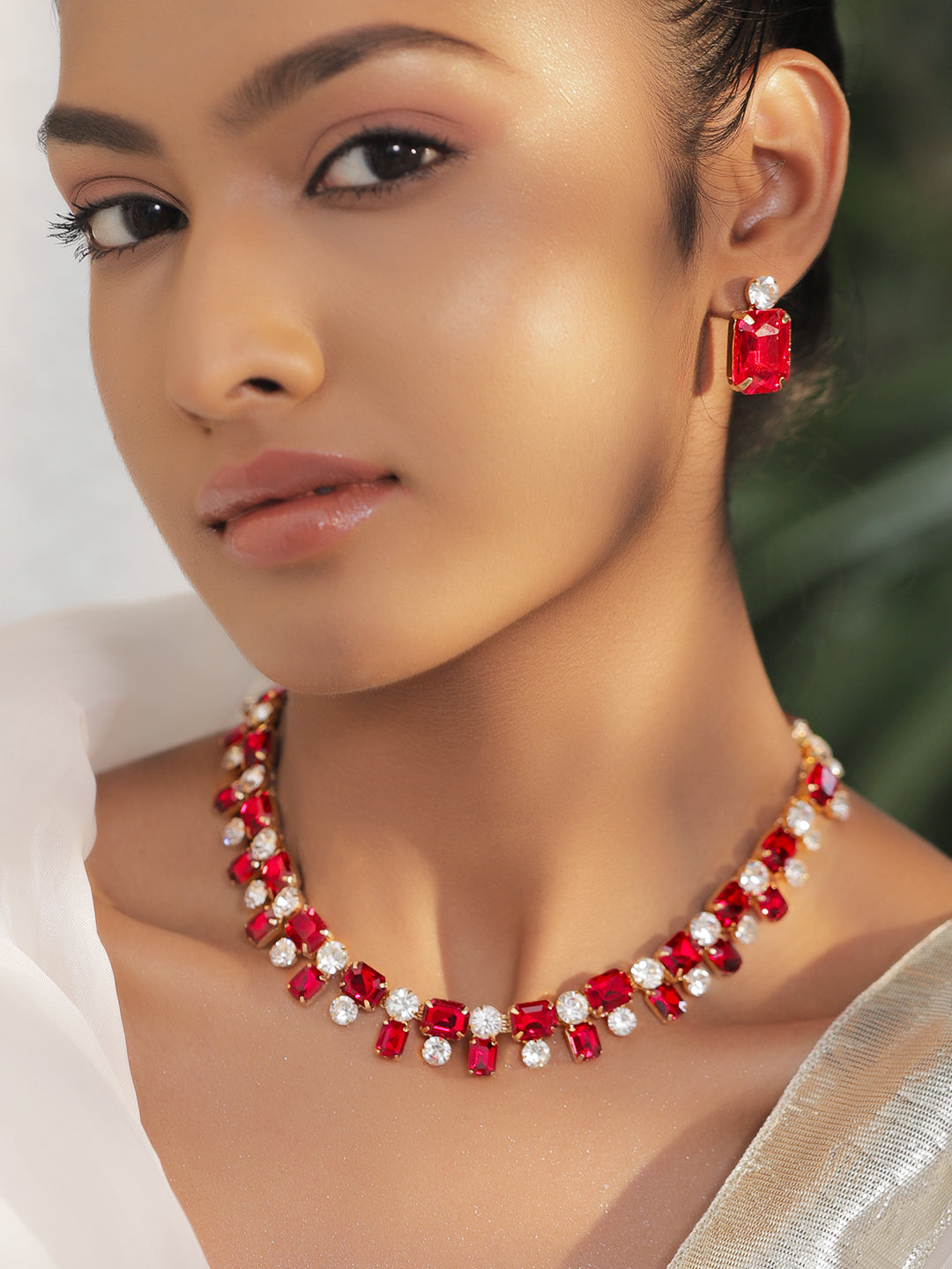 Red & White Crystal Studded Gold Necklace Set