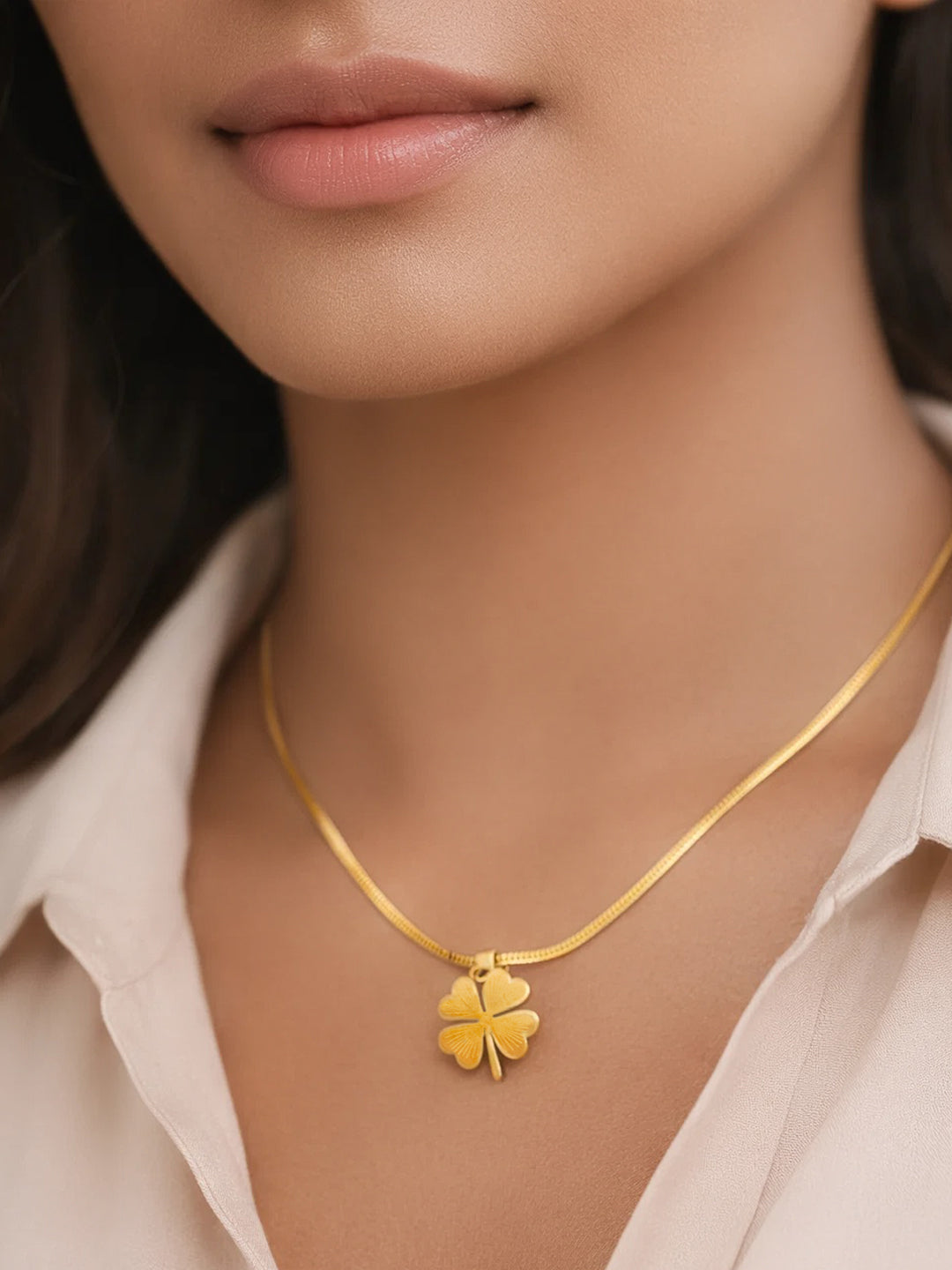 Demifine 18K Gold Plated Stainless steel Clover Pendant Snake Chain Necklace