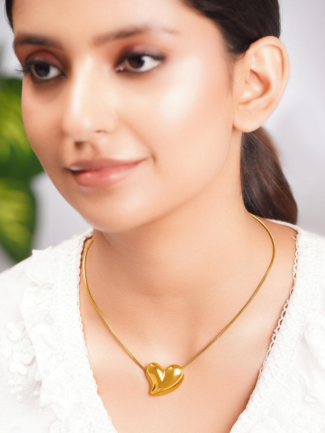 Demifine 18K Gold Plated Stainless steel Overlap Heart Pendant Chain Necklace