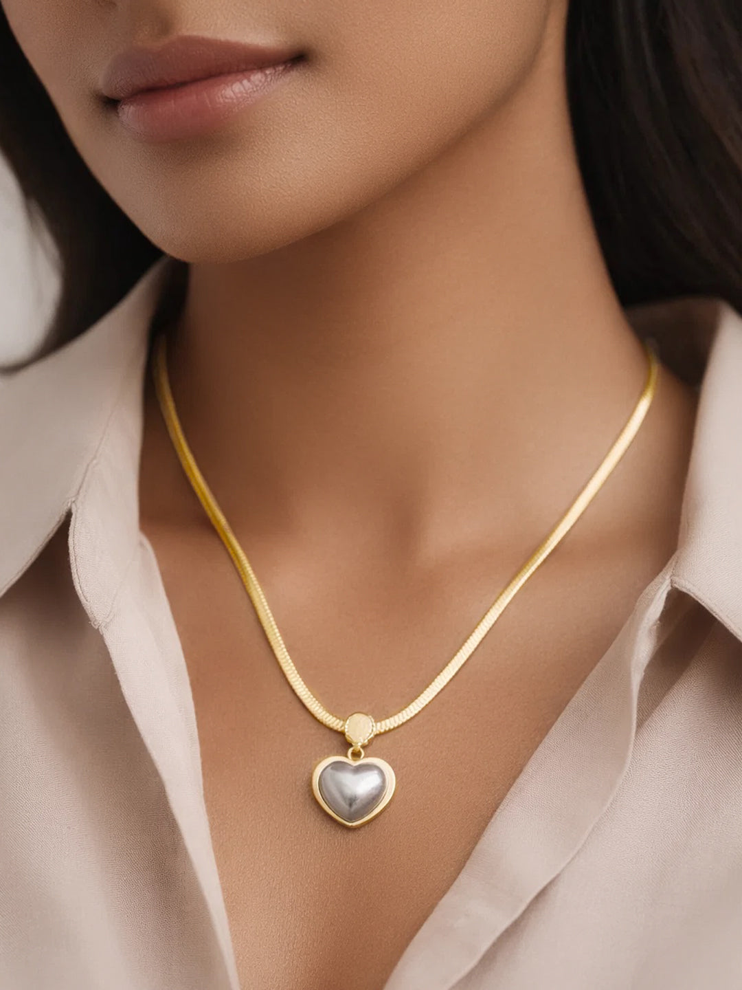 Demifine 18K Gold Plated Stainless steel Glossy Pearl Heart Pendent Necklace