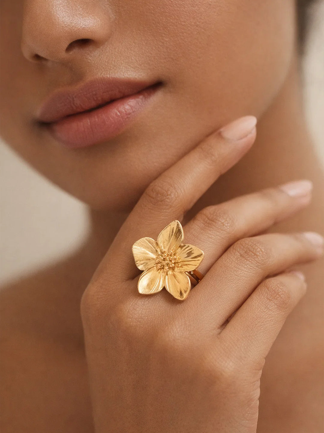 Demifine 18K Gold Plated Stainless steel Petal Floral Motif Adjustable Ring