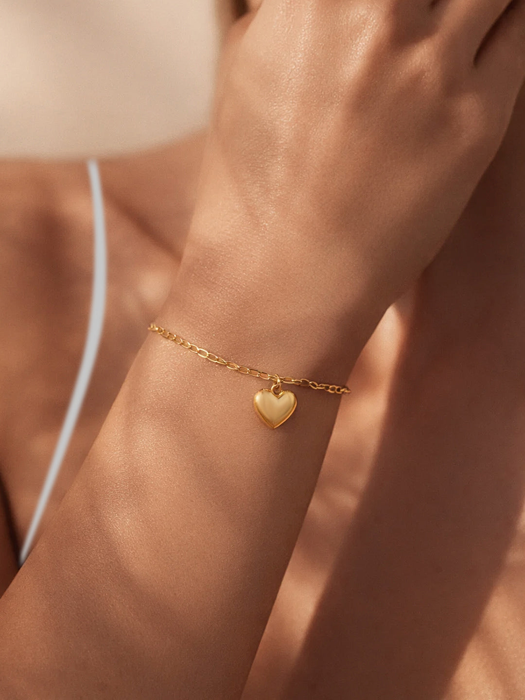 Demifine 18K Gold Plated Stainless steel Heart Twisted Chain Bracelet