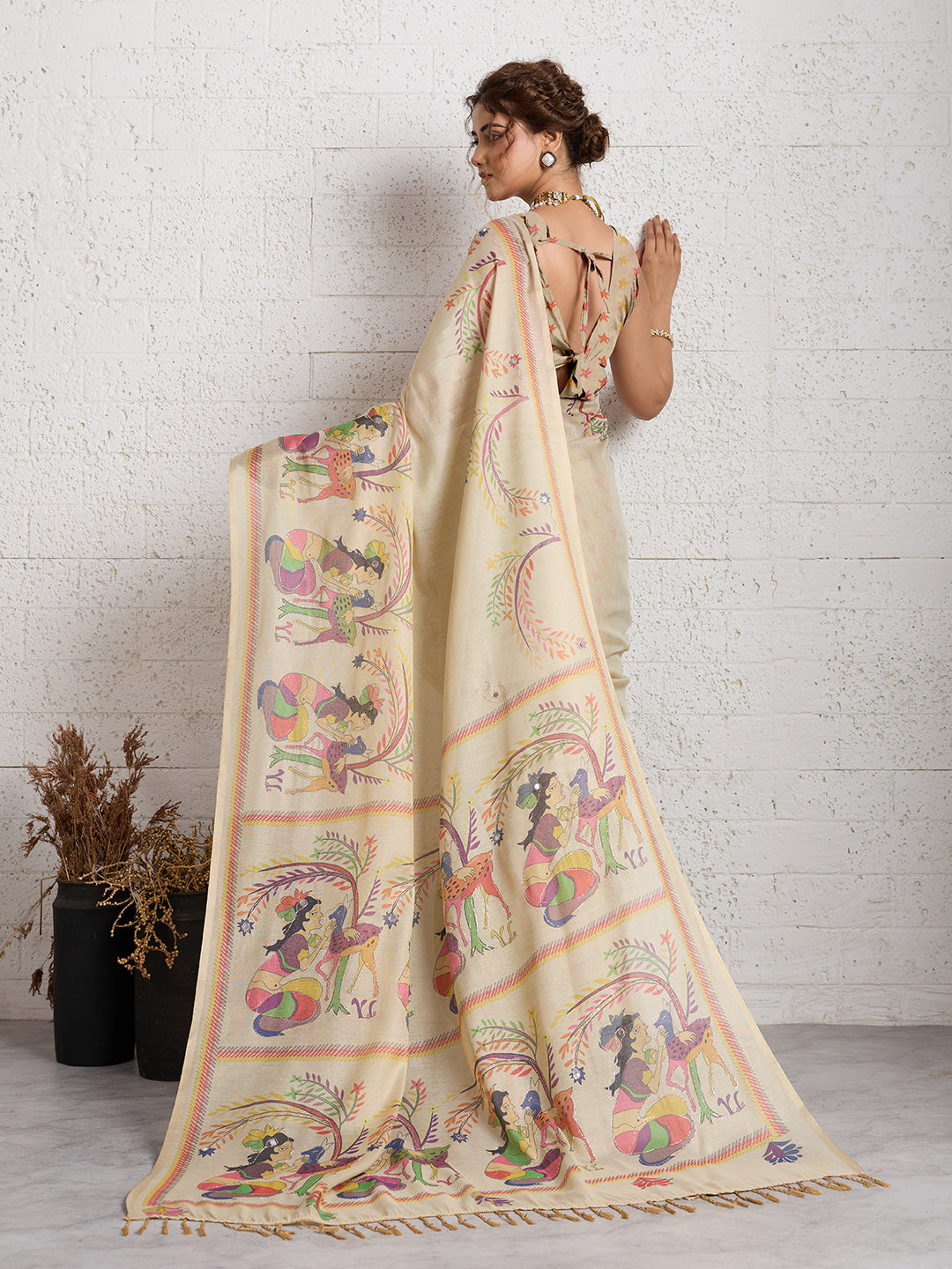 Dwija Fashion Women'S Party Wear Digital Printed And Embroidered Linen Designer Saree With Unstitched Blouse-Beige