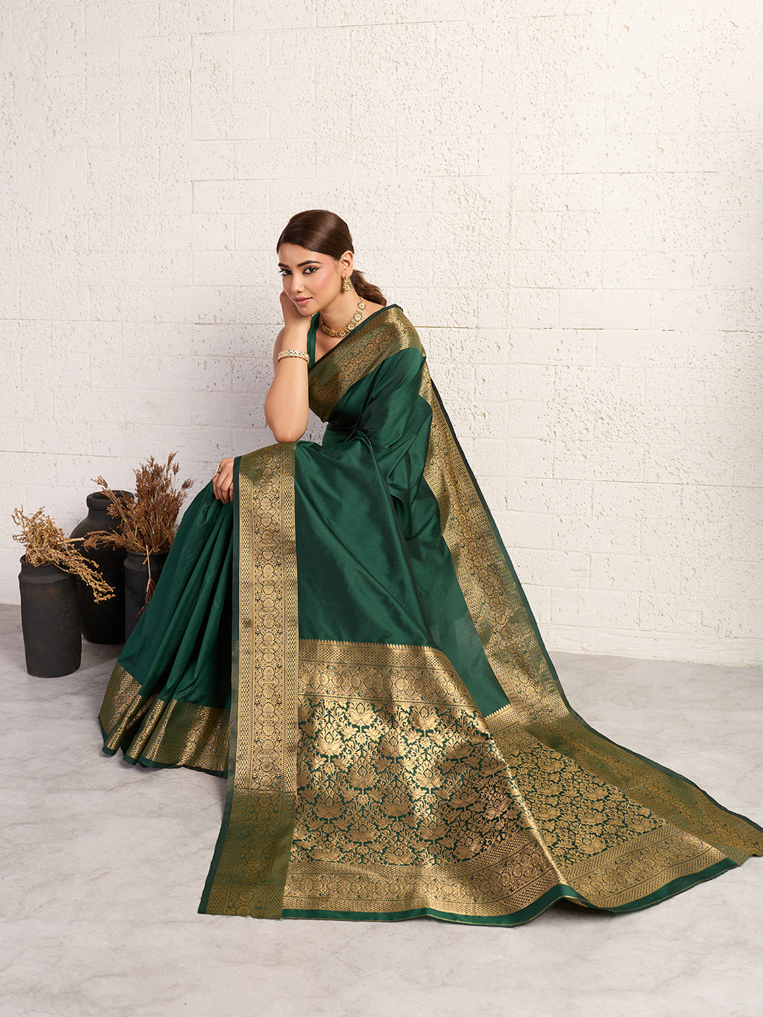 Dwija Fashion Women'S Party Wear Zari Weaving Silk Designer Saree With The Unstitched Blouse-Green