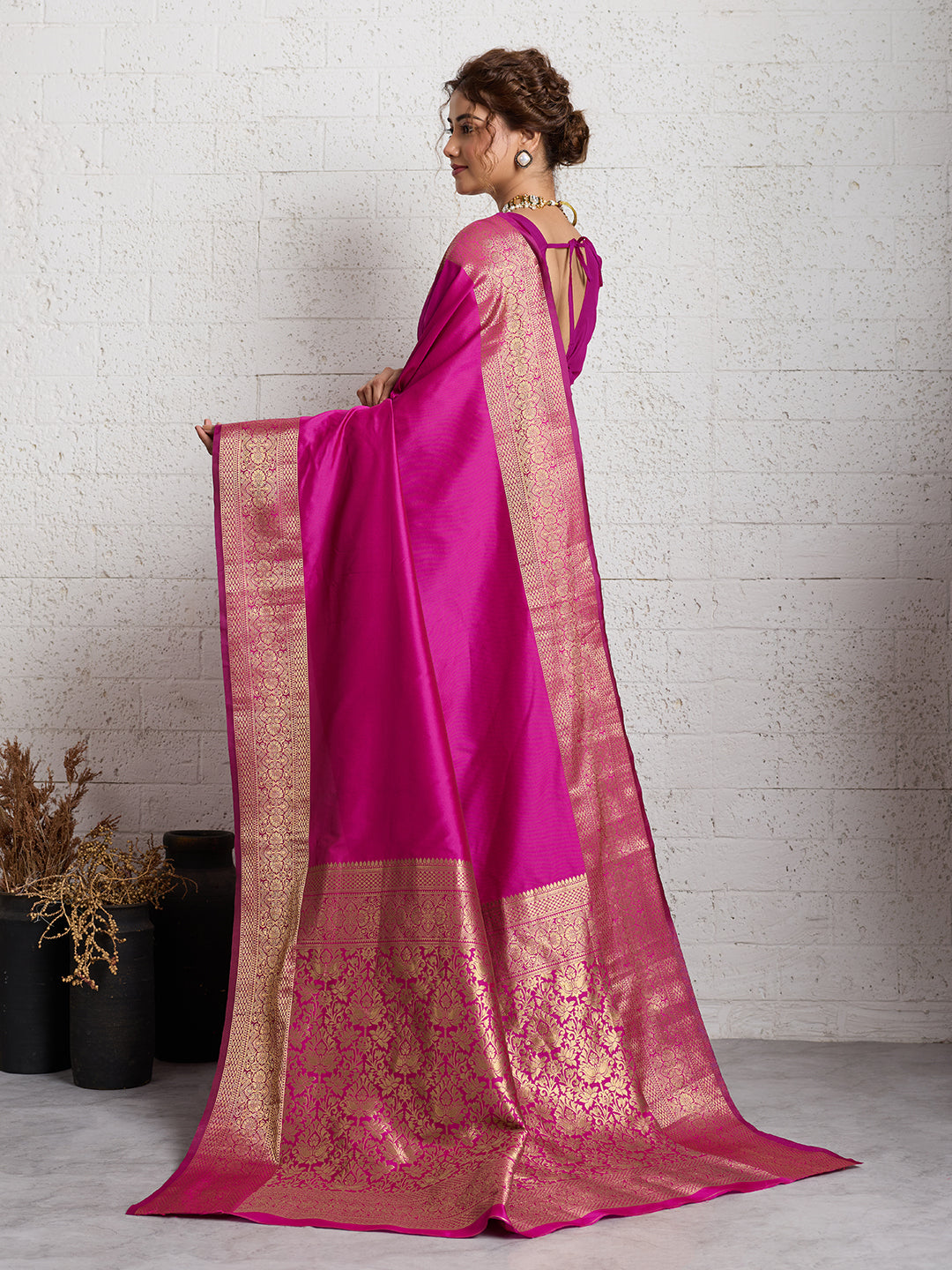 Dwija Fashion Women'S Party Wear Zari Weaving Silk Designer Saree With The Unstitched Blouse-Pink