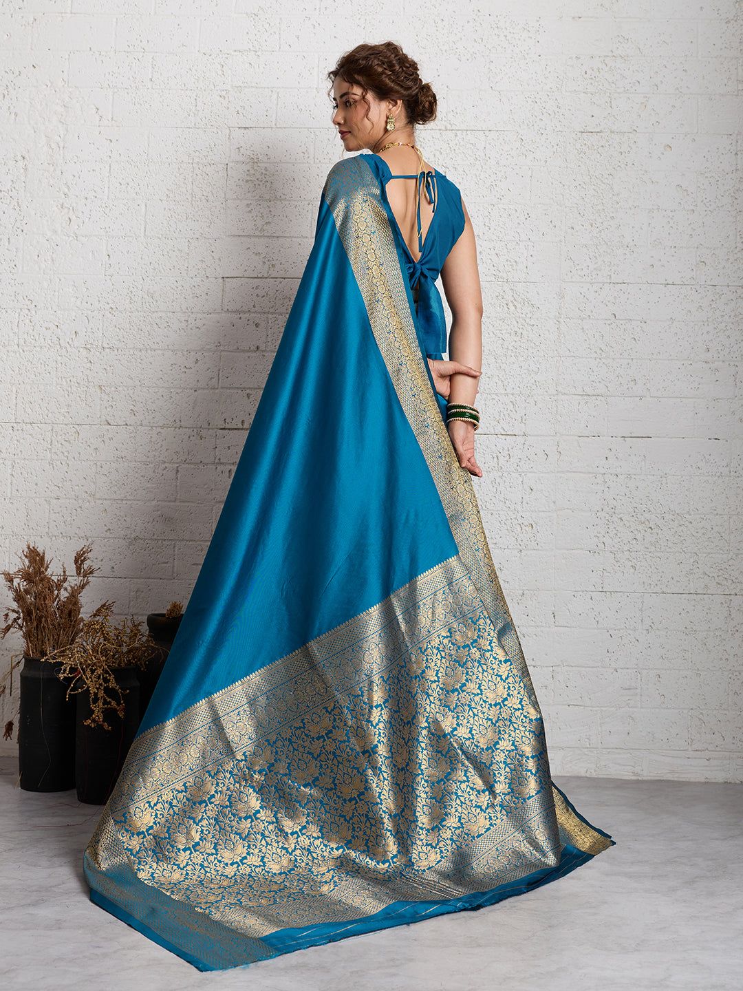 Dwija Fashion Women'S Party Wear Zari Weaving Silk Designer Saree With The Unstitched Blouse-Sky Blue