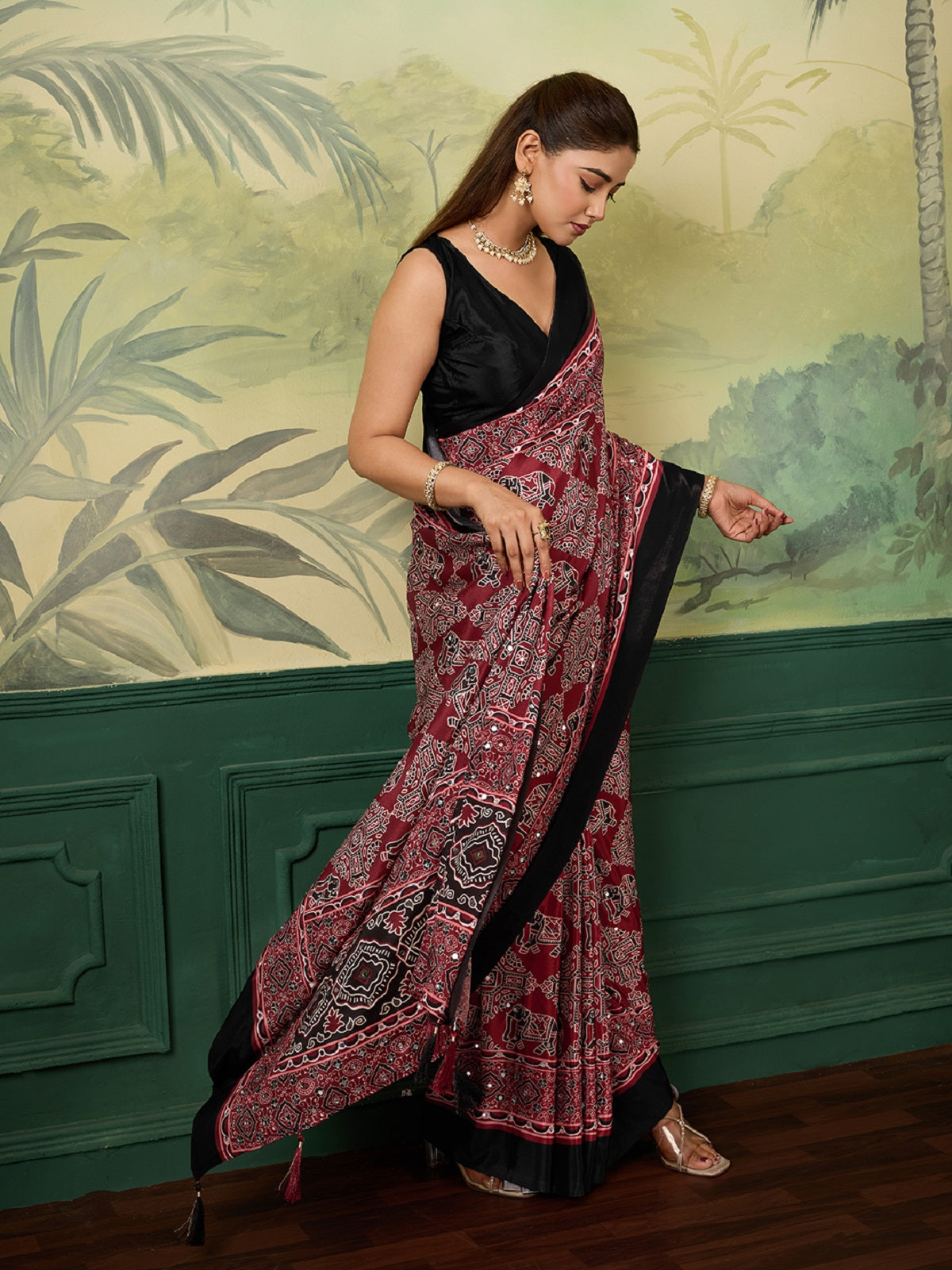 Dwija Fashion Women'S Party Wear Digital Printed With Mirror Work Chinon Silk Designer Saree With Unstitched Blouse-Deep Maroon
