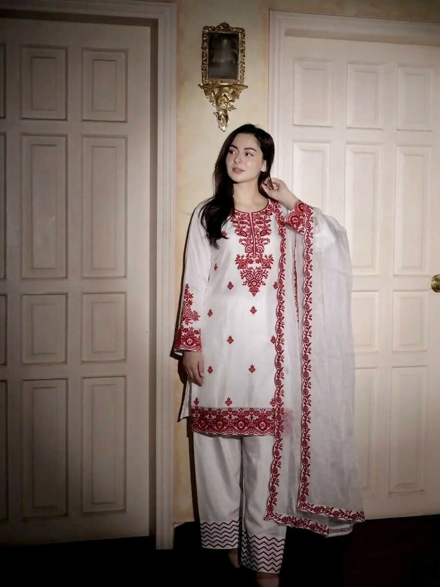 Teeya Creation Womens Trendy Stylish Embroidery Thread Work Red Kurta Set