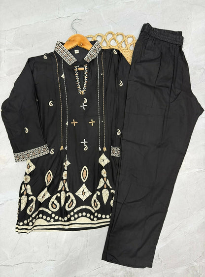 Teeya Creation Women Black Printed Cotton Kurti With Trousers Co-Ord Set