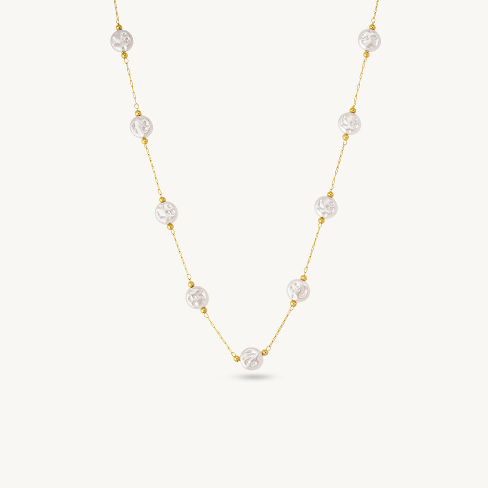 Minimal Pearl Necklace