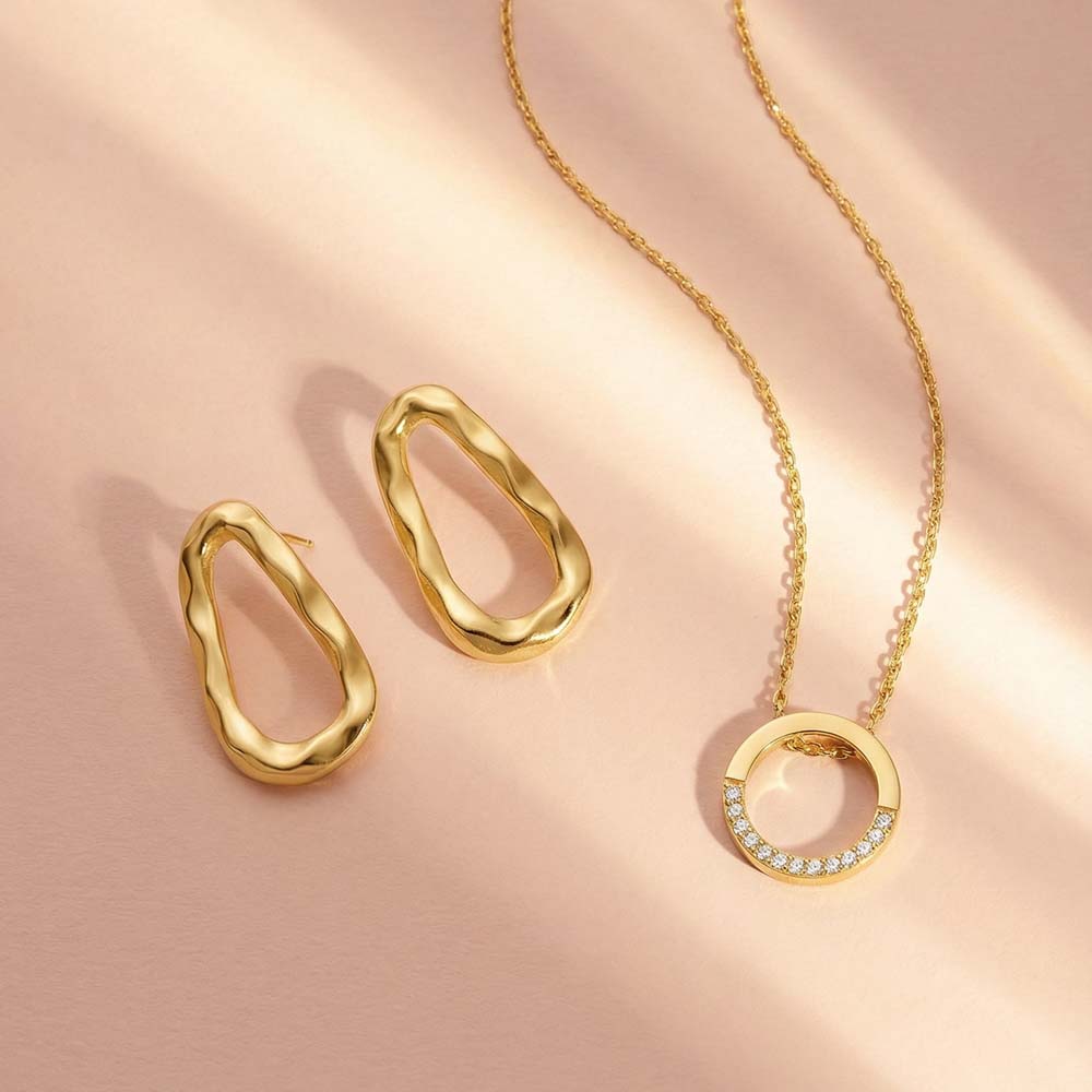 Delicate Halo Edge Jewellery Set