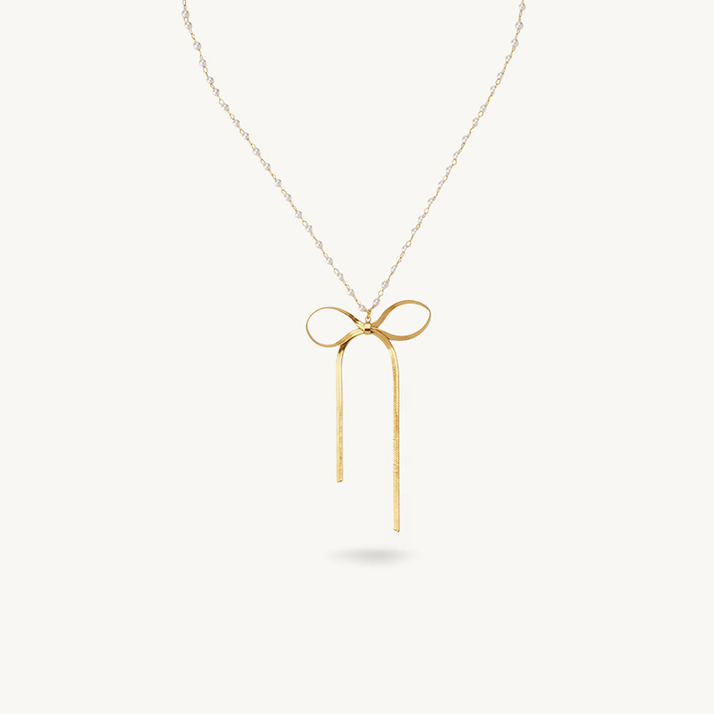 Glam Bow Kissed Pearl Necklace