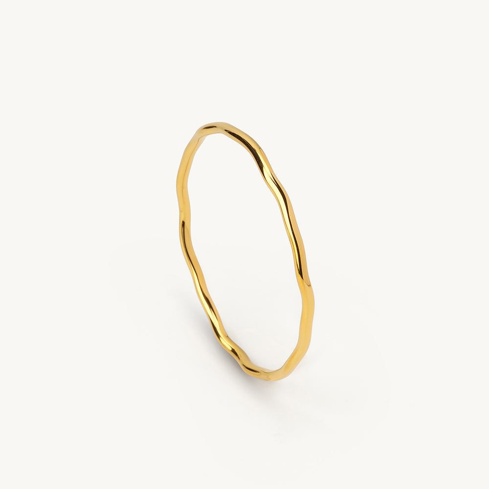 Sleek Wavy Curve Bangle