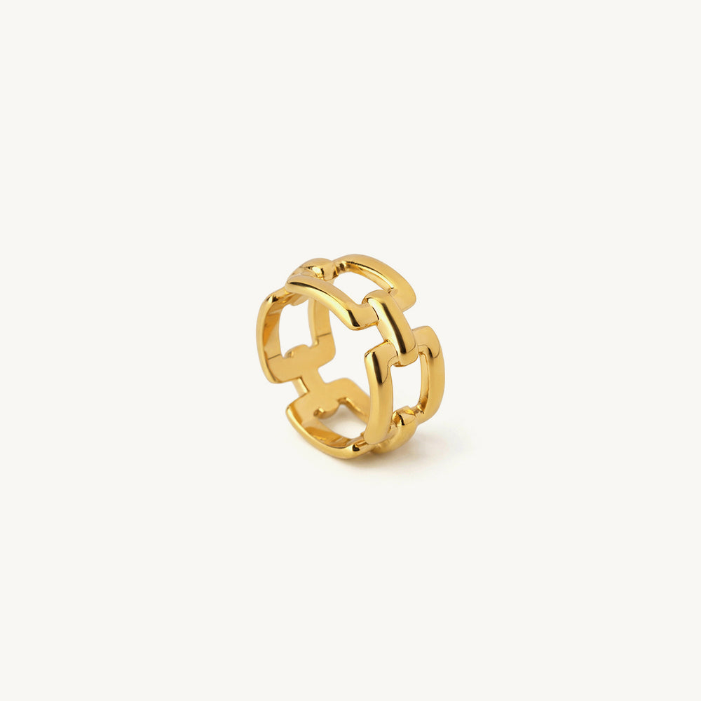 Bold Chain Link Ring