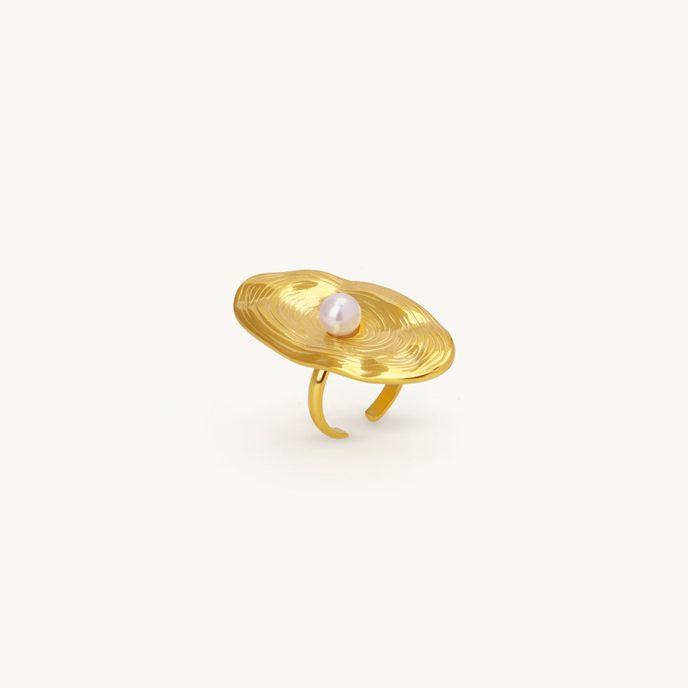 Textured Shell Pearl Ring