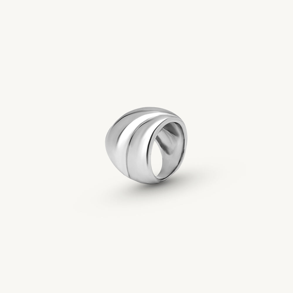 Bold Fluid Edge Ring