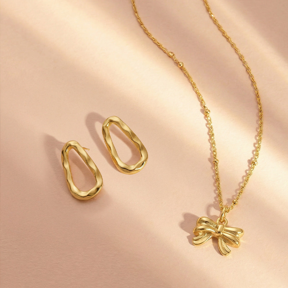Bowed Elegance Set