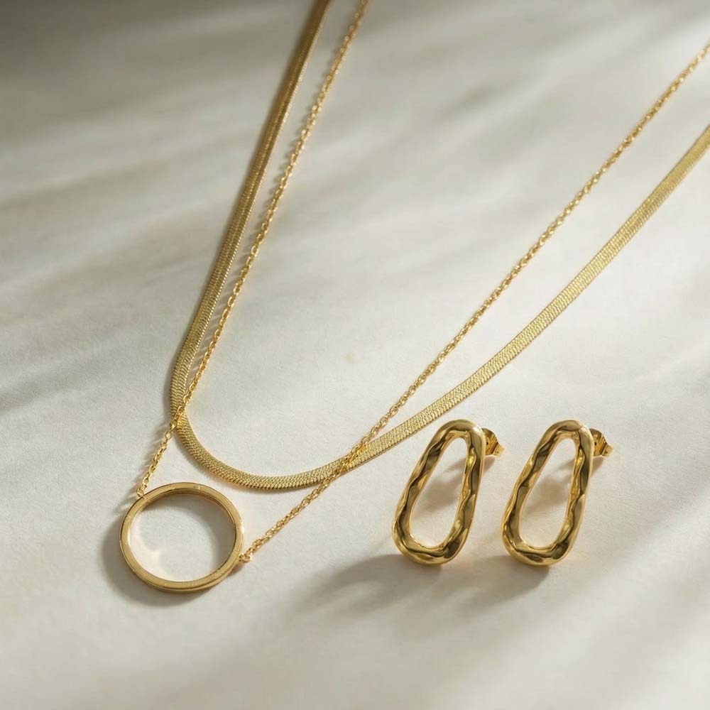 Dainty Halo Edge Jewellery Set