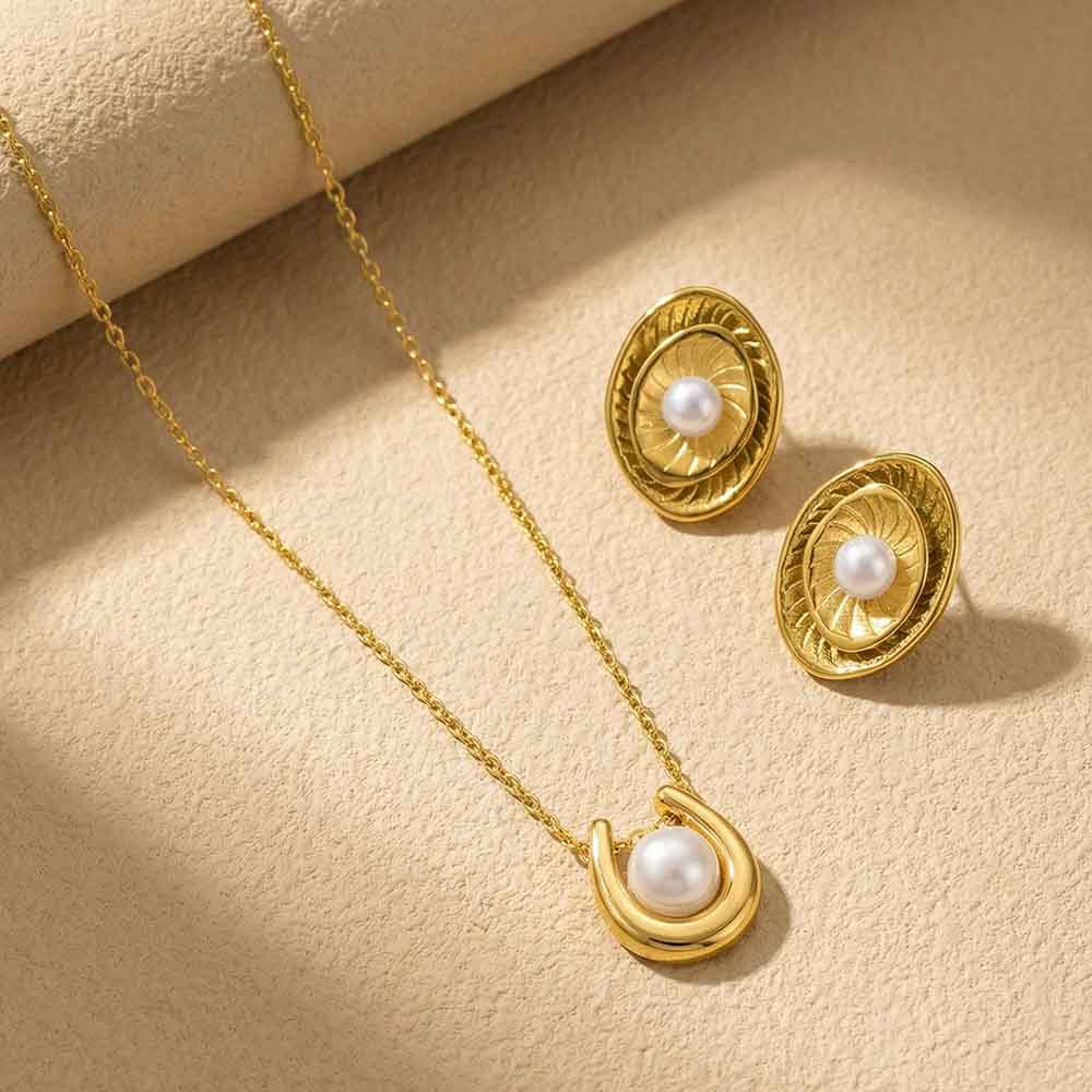 Lustre Pearl Accent Jewellery Set