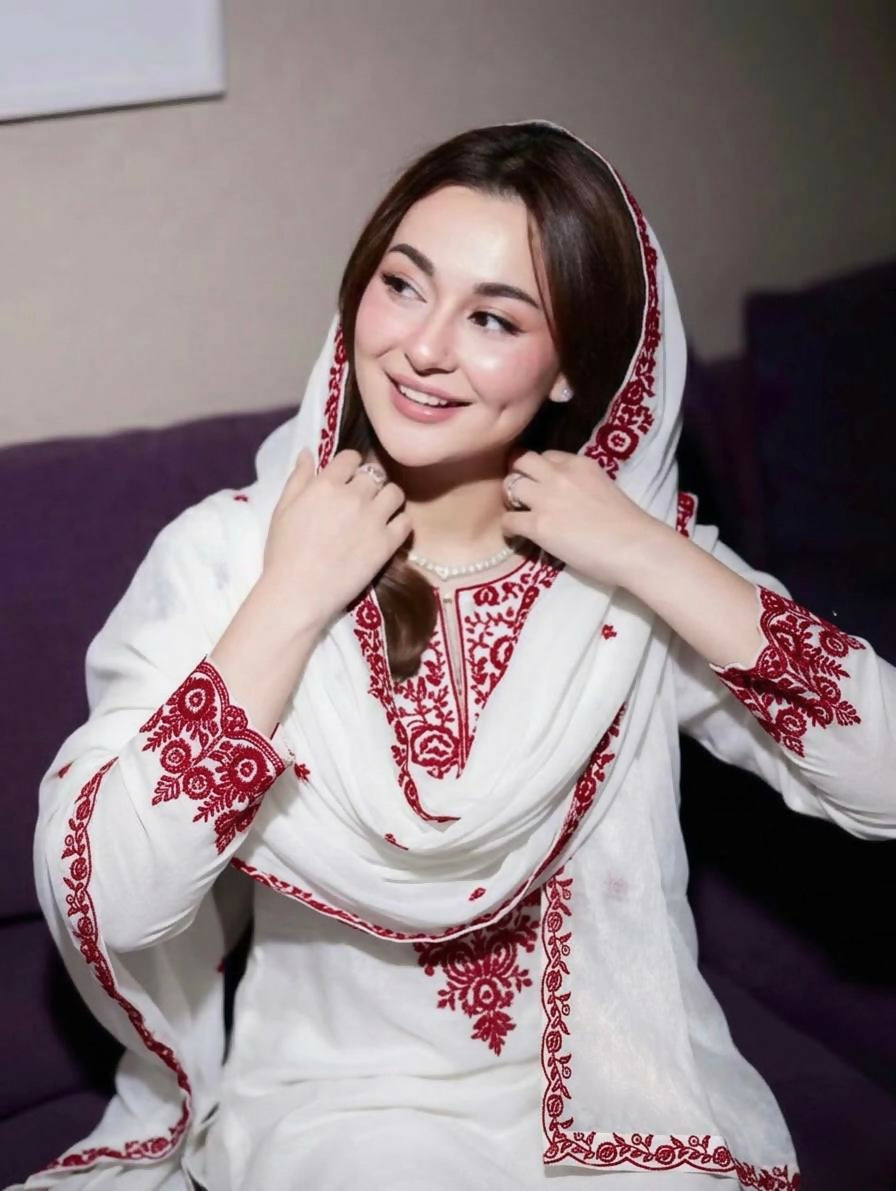 Teeya Creation Womens Trendy Stylish Embroidery Thread Work Red Kurta Set