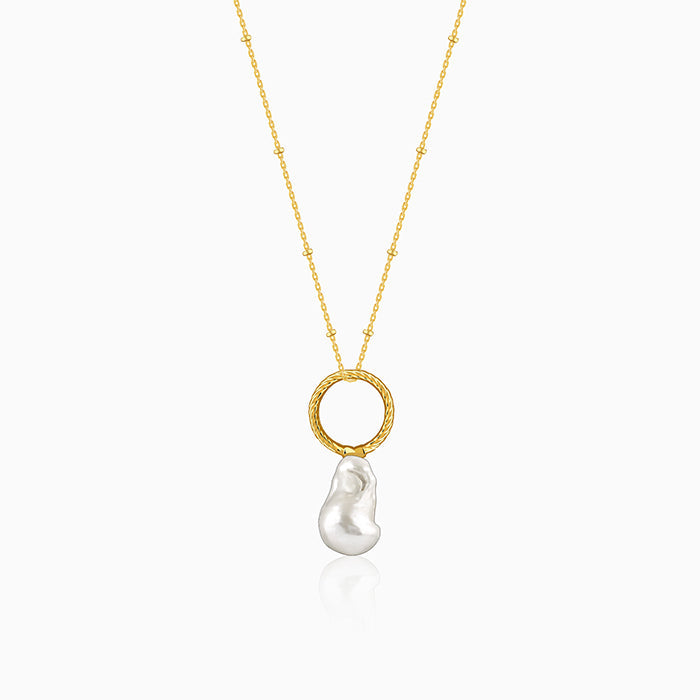 Golden Ava Pearl Pendant With Link Chain