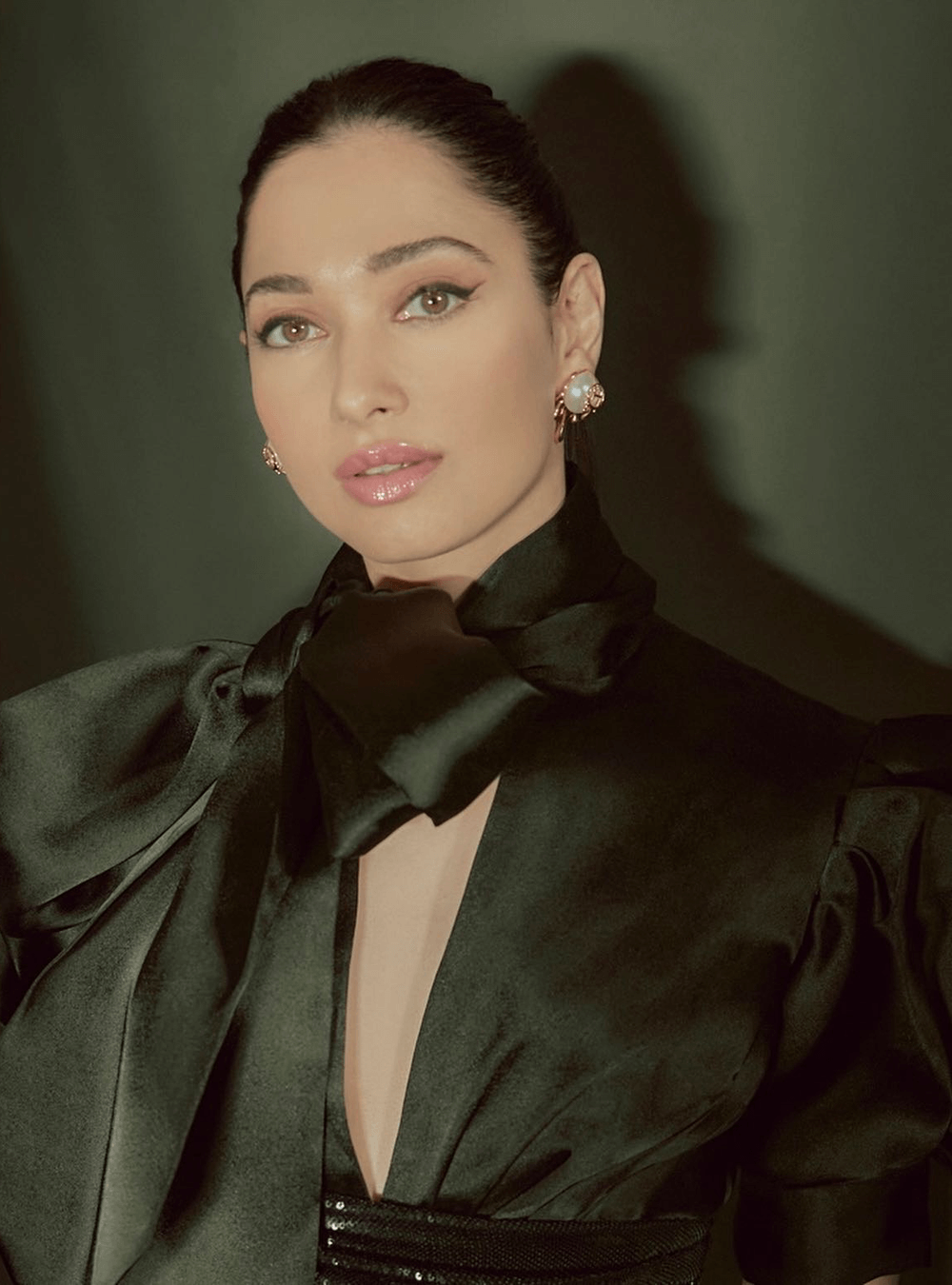 Tamanna Bhatia Wearing Drip OH Palescent Pearl Studs Earrings