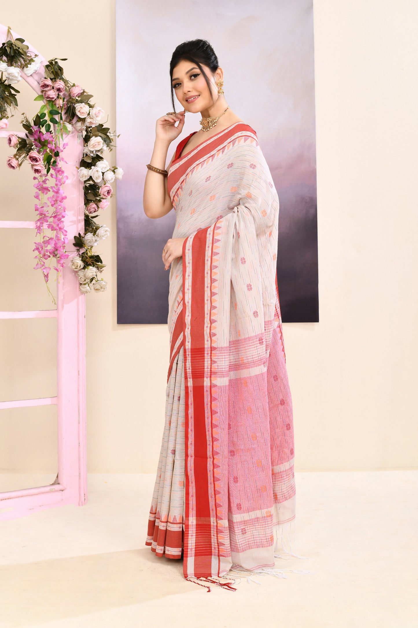 Piyari Fashion Women's Beige Embellished Cotton Saree