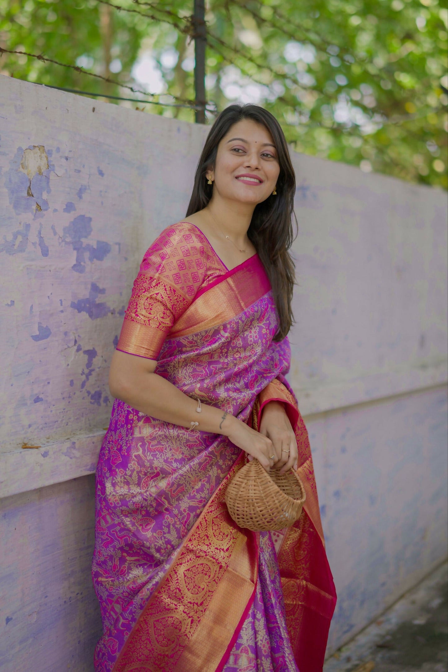 Prime Volt Royal Bridal Kanjivaram Silk Saree with Zari Weaving & Contrast Pink Pallu-Purple