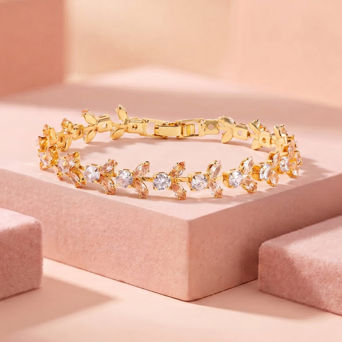 Tara Signature Gold Stone Bracelet