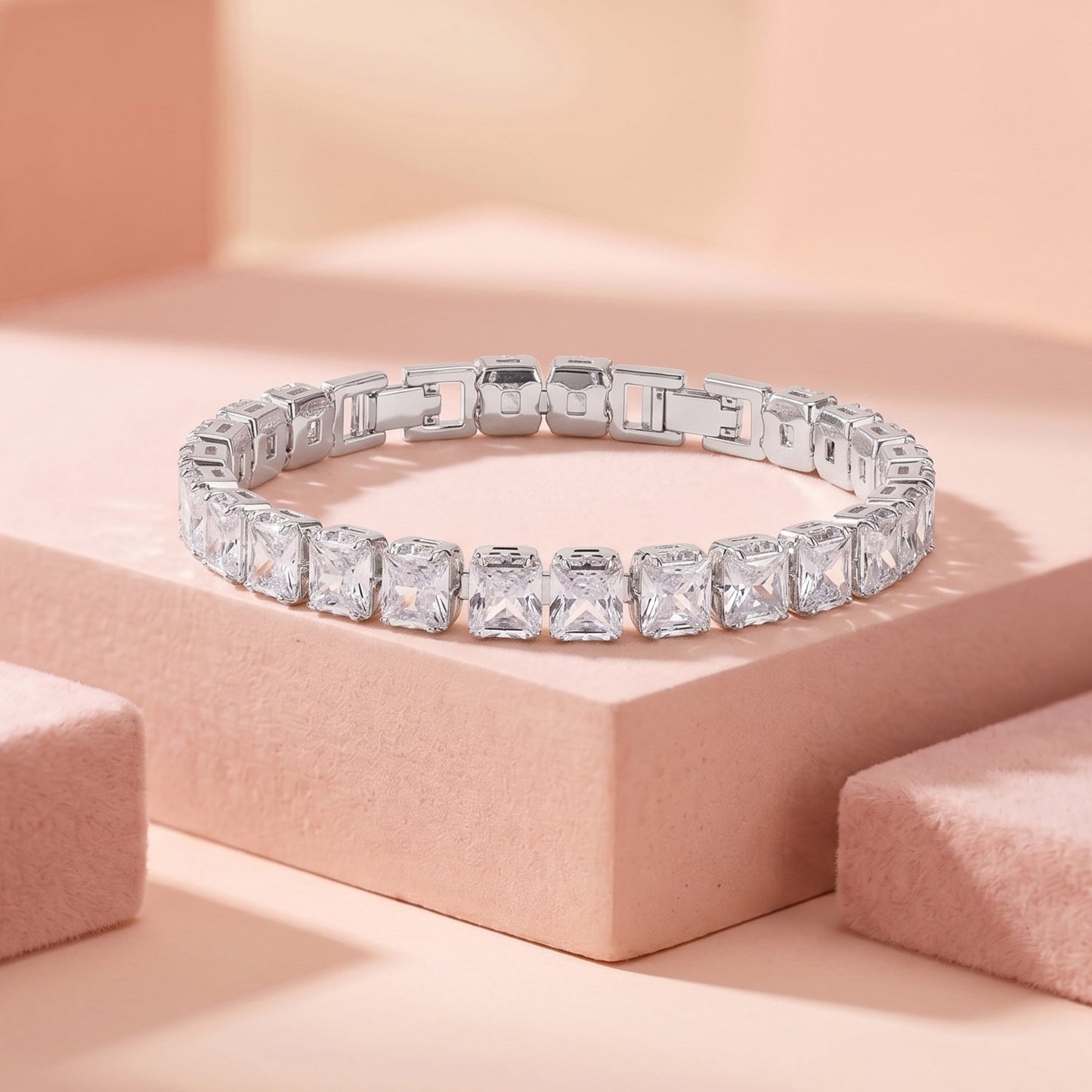 Sitara Lightweight Single Row Bracelet