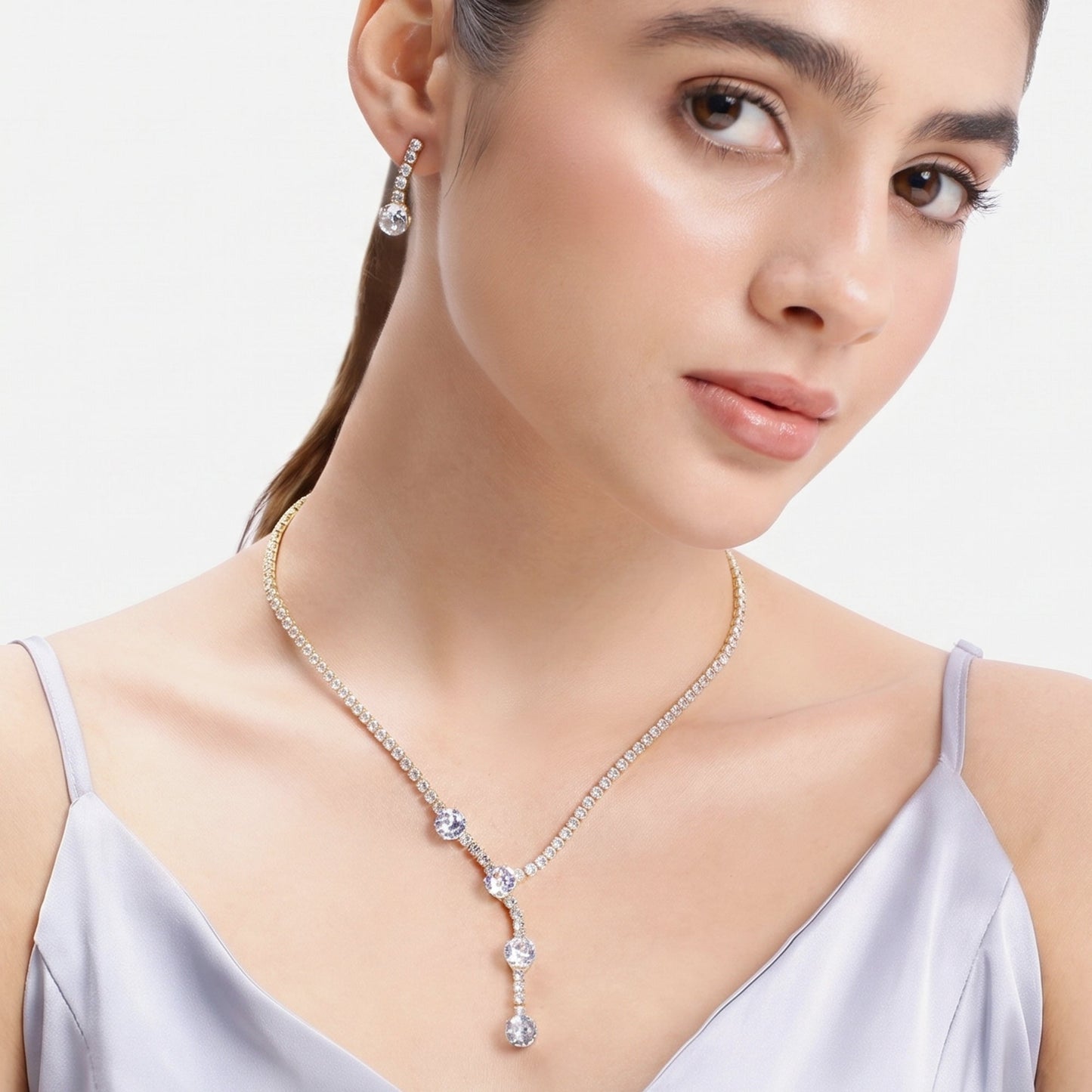 Fero White Crystal Necklace Set