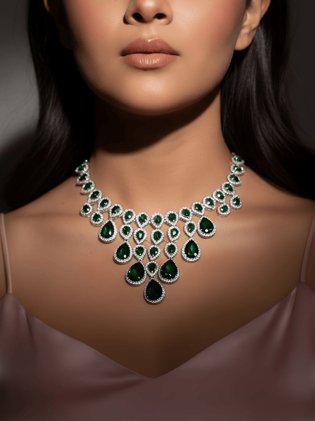 Emerald Glow AD Necklace Set