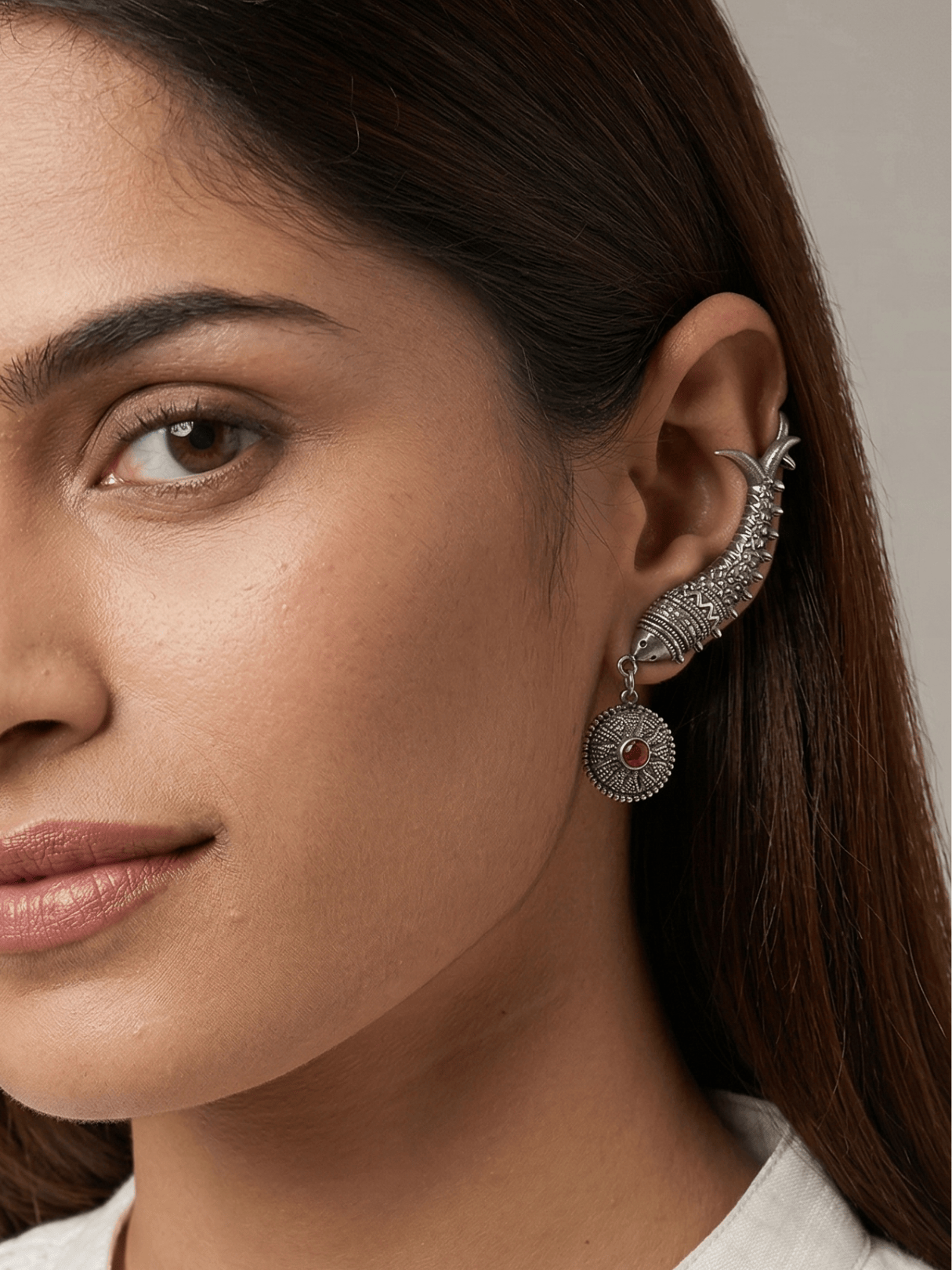 Meenadarshini Ethnic Silver-Plated Inverted Fish Earcuff