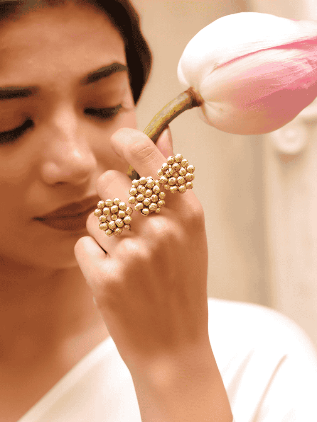 Golden Whisper Loop Ring